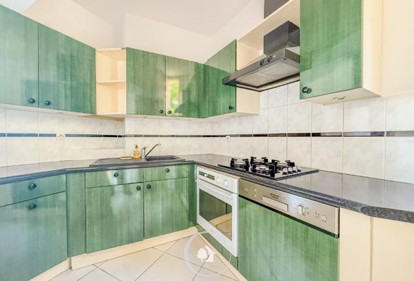 Bordeaux (33200) MAISON FAMILIALE - 4 CHAMBRES - COUR - GARAGE - QUARTIER ORANGERS