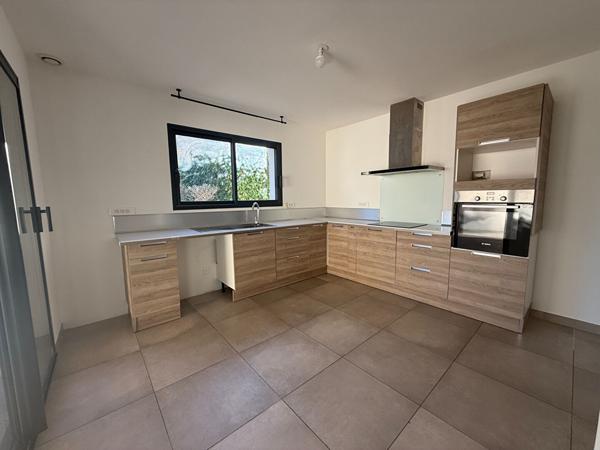 Villa 4 pièces- Saint Mitres les Remparts