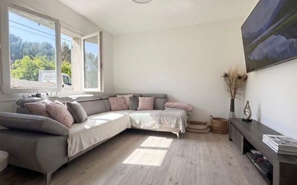 Maison à vendre    3 pièces • 81,39 m2 Septèmes-les-Vallons