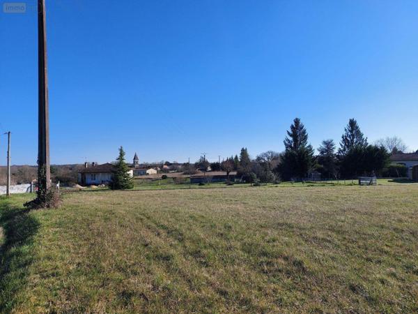 Terrain à Batir à vendre à La Tour Blanche Cercles en Dordogne (24320), ref : 18113/100