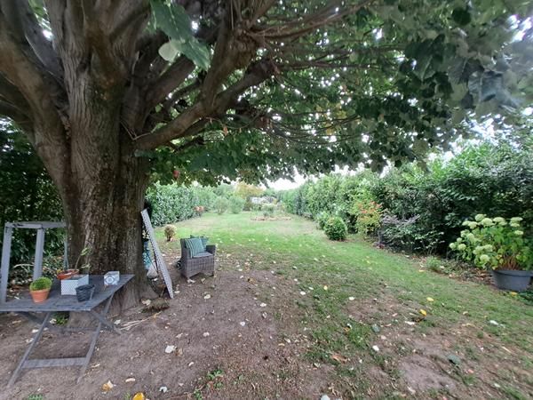 A DEUX PAS DU CENTRE VILLE: LE CHARME ET L'ESPACE REUNIS