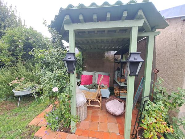 A DEUX PAS DU CENTRE VILLE: LE CHARME ET L'ESPACE REUNIS