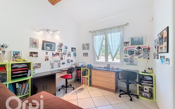 Maison à vendre    4 pièces •  Le Beausset