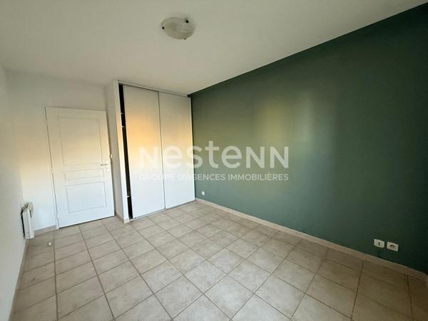 Appartement La Duranne 3 pièce(s) 66 m² avec terrasse et piscine dans la résidence, 2 chambres, climatisation, parking devant l'appartement