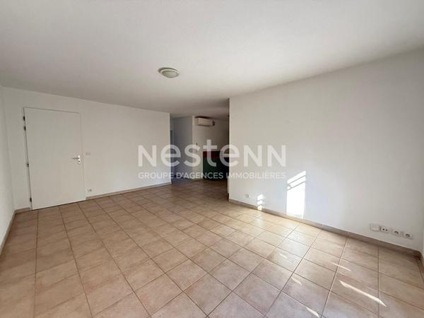 Appartement La Duranne 3 pièce(s) 66 m² avec terrasse et piscine dans la résidence, 2 chambres, climatisation, parking devant l'appartement
