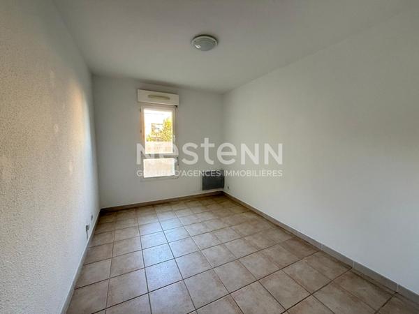 Appartement La Duranne 3 pièce(s) 66 m² avec terrasse et piscine dans la résidence, 2 chambres, climatisation, parking devant l'appartement