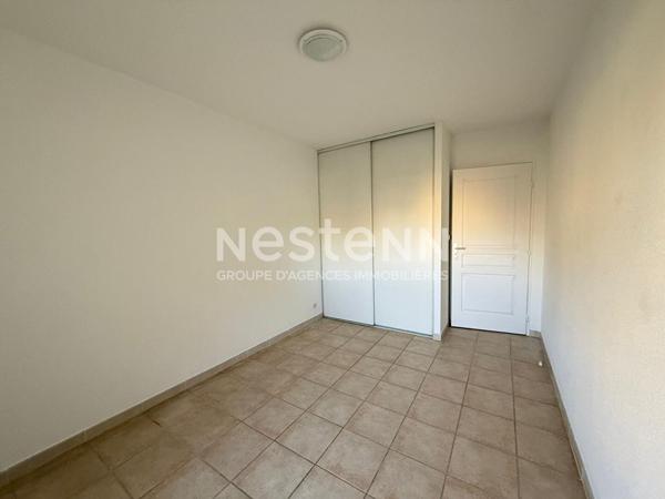Appartement La Duranne 3 pièce(s) 66 m² avec terrasse et piscine dans la résidence, 2 chambres, climatisation, parking devant l'appartement
