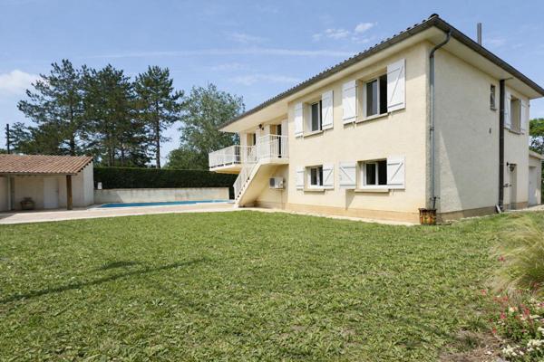 Maison 5 Pièces de 92 m2 avec piscine et garages à Laboutarié 81120