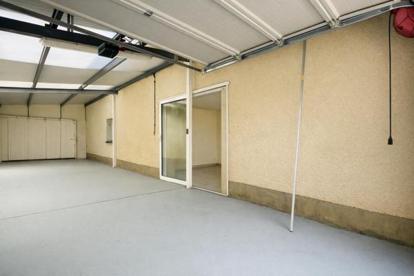 Maison 5 Pièces de 92 m2 avec piscine et garages à Laboutarié 81120