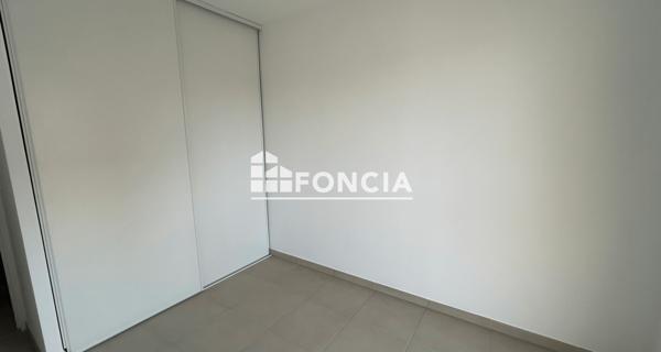 Location Appartement 3 pièces 59.9 m² - Monteux 84170