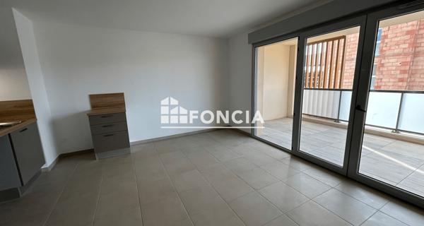 Location Appartement 3 pièces 59.9 m² - Monteux 84170
