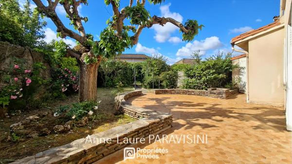 Pennautier Maison 4 chambres, garages et jardin