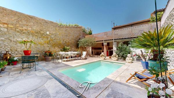 MAISON DE CARACTÈRE RÉNOVÉE AVEC PISCINE, GARAGE ET GRENIER AMÉNAGEABLE ? QUARTIER DES CAPUCINS À CARCASSONNE