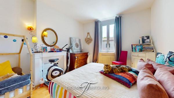 MAISON DE CARACTÈRE RÉNOVÉE AVEC PISCINE, GARAGE ET GRENIER AMÉNAGEABLE ? QUARTIER DES CAPUCINS À CARCASSONNE