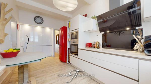 MAISON DE CARACTÈRE RÉNOVÉE AVEC PISCINE, GARAGE ET GRENIER AMÉNAGEABLE ? QUARTIER DES CAPUCINS À CARCASSONNE
