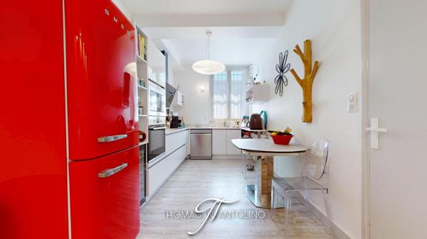 MAISON DE CARACTÈRE RÉNOVÉE AVEC PISCINE, GARAGE ET GRENIER AMÉNAGEABLE ? QUARTIER DES CAPUCINS À CARCASSONNE