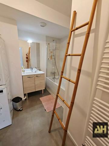 EXCLUSIVITE - BREST SAINTE-ANNE DU PORTZIC - APPARTEMENT T4 DE 78 M² - 1 PLACE DE PARKING PRIVATIVE - ASCENSEUR - CADRE PRIVILEGIE