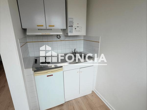 Location Studio 27.16 m² - 10 RUE GUEPIN Bordeaux 33000