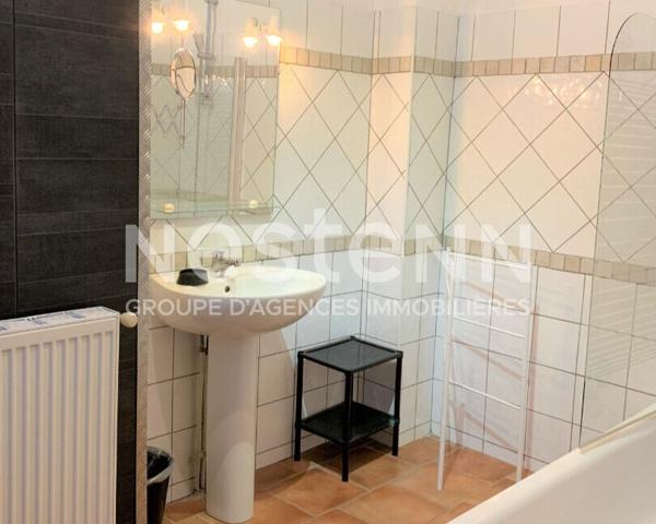 Carcassonne Bastide appartement T3 avec terrasse commune et cave vélo dans immeuble avec ascenseur