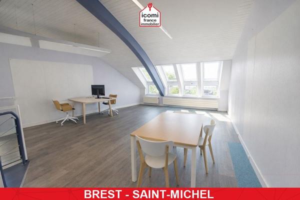 A VENDRE - APPARTEMENT DUPLEX T5 - 2 CHAMBRES - IMMEUBLE RECENT - BOX FERME - BALCON - DALLE BETON - DERNIER ETAGE