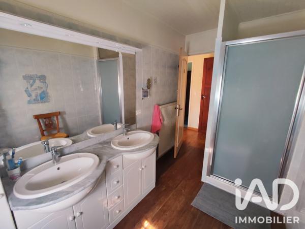 Maison à vendre 10 pièces 204 m² Vendémian