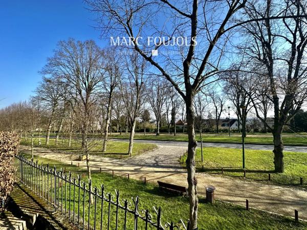 MEUDON Maison ancienne de 7 pièces. Jardin de 325 m² . Vues. 2 080 000 €