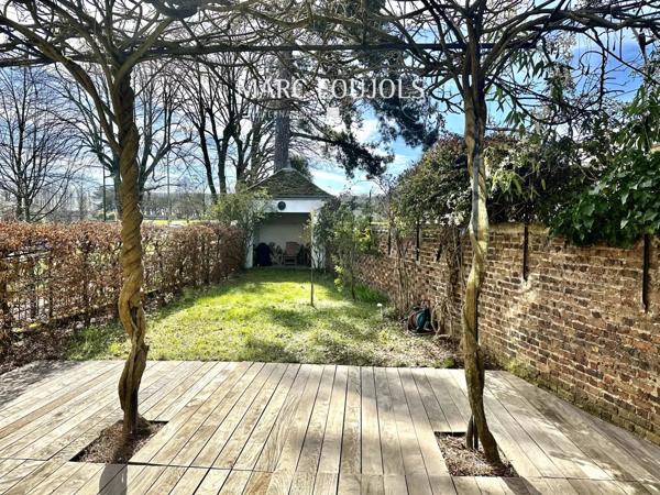 MEUDON Maison ancienne de 7 pièces. Jardin de 325 m² . Vues. 2 080 000 €