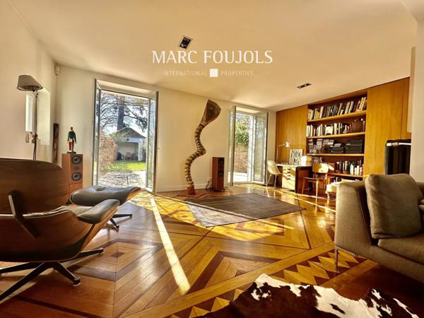 MEUDON Maison ancienne de 7 pièces. Jardin de 325 m² . Vues. 2 080 000 €