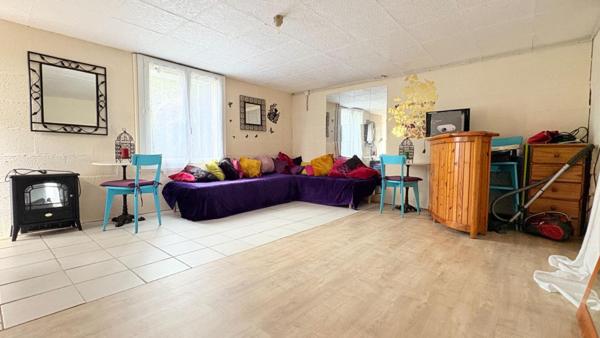 Maison 4 chambres avec véranda et jardin de 2 000 m²