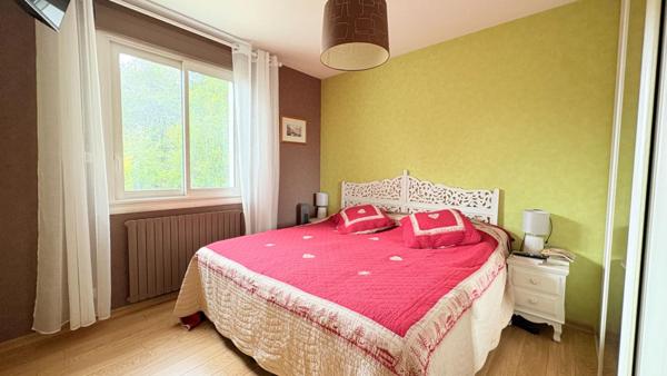 Maison 4 chambres avec véranda et jardin de 2 000 m²