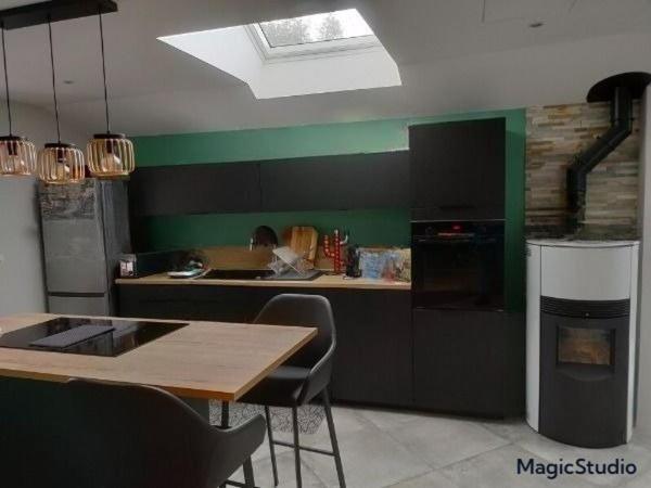 JOLI appartement rénové 3 chambres à  DOUBS à 5 min de PONTARLIER avec garage et extérieur