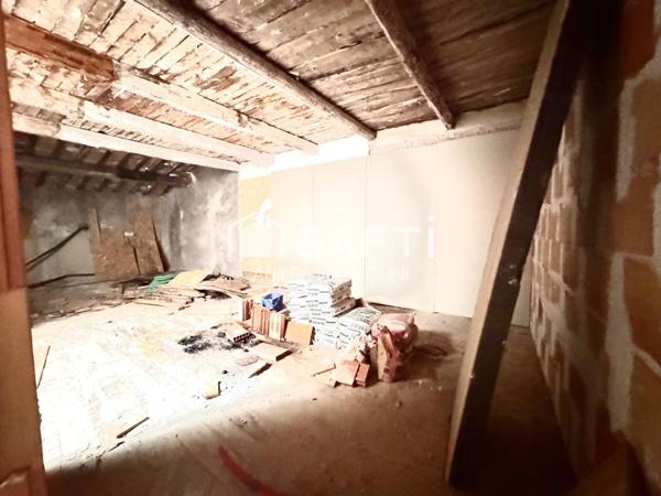 IMMEUBLE À RÉNOVER – GROS POTENTIEL – FORTE DÉCOTE