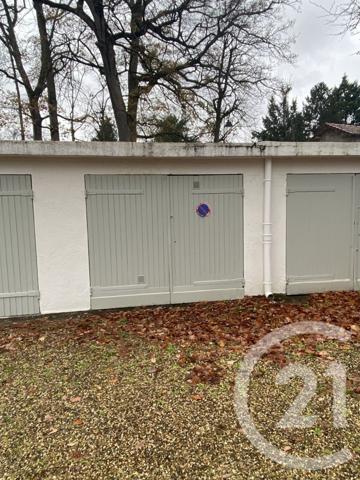 Parking à vendre  18 m2 BARBIZON - 77