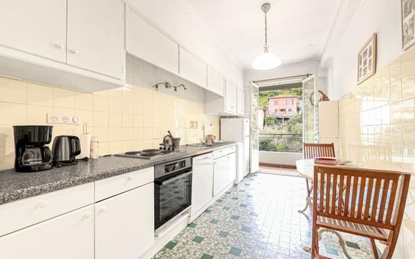 Appartement à vendre    3 pièces • 70 m2 Nice