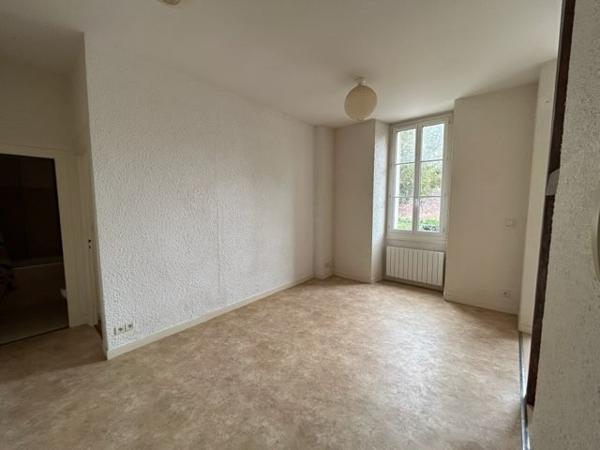 Appartement T1 à louer - 37 m² (réf : 523621)