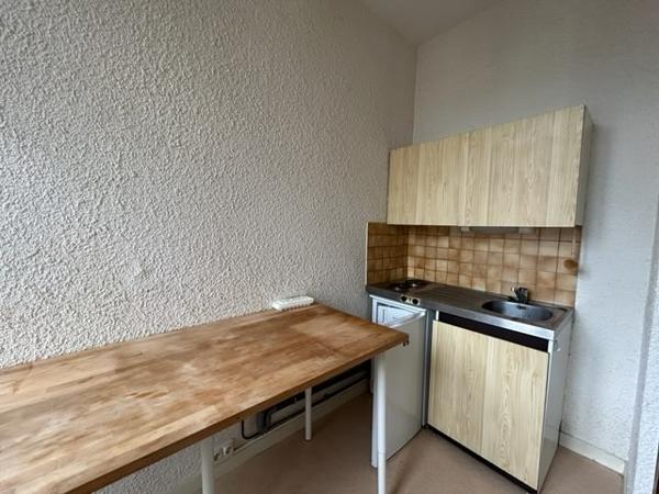 Appartement T1 à louer - 37 m² (réf : 523621)