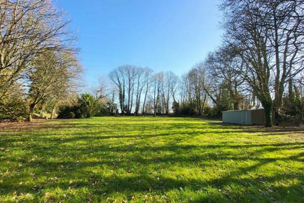 Maison d'architecte au bourg de SCAER