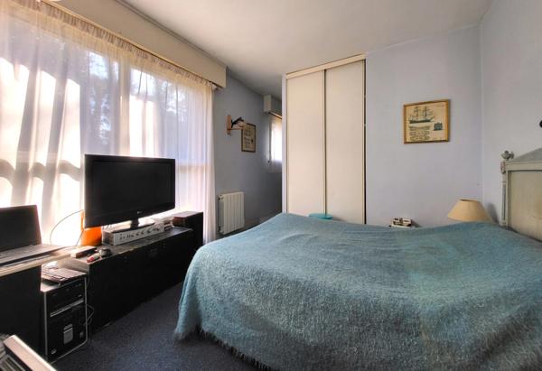 Maison d'architecte au bourg de SCAER