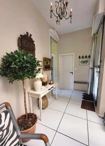 Maison d'architecte au bourg de SCAER