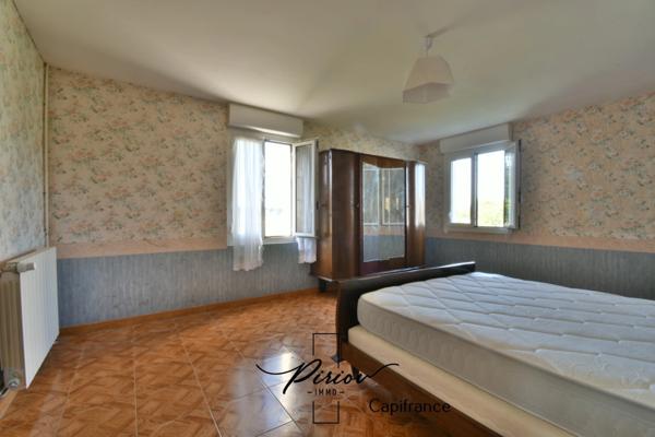 Maison à vendre 6 pièces - Nombreuses dépendances - 4932 m²