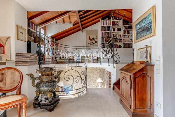 Maison à LE PERREUX-SUR-MARNE, 94170 - 12 pièces 270m²