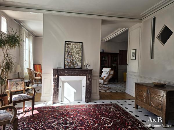 Maison 18ème en limite de bouchon