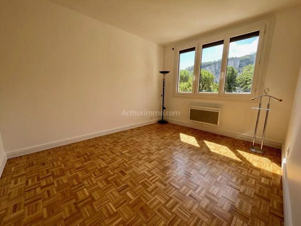 Location Appartement 3 pièces 60 m2 à Fontaine