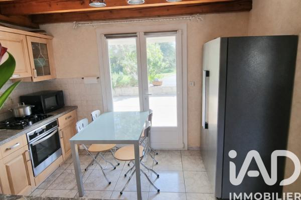 Maison à vendre 9 pièces 200 m² Andrézieux-Bouthéon