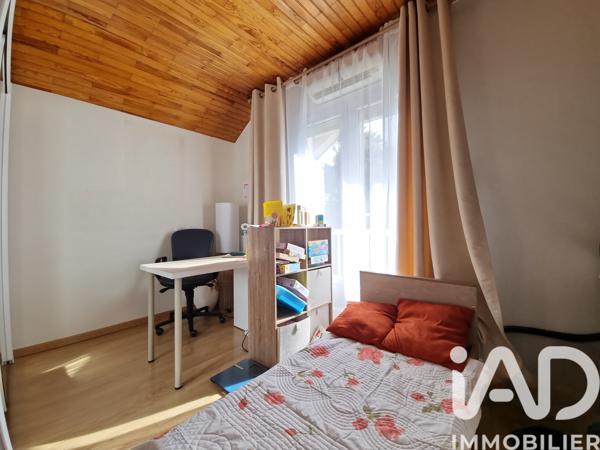Maison à vendre 9 pièces 200 m² Andrézieux-Bouthéon