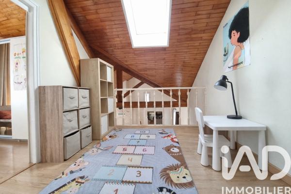 Maison à vendre 9 pièces 200 m² Andrézieux-Bouthéon