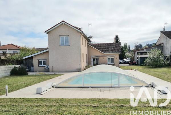 Maison à vendre 9 pièces 200 m² Andrézieux-Bouthéon