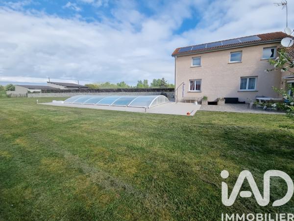 Maison à vendre 9 pièces 200 m² Andrézieux-Bouthéon
