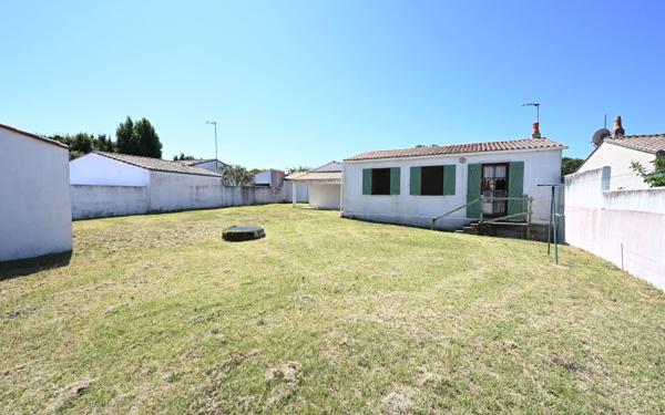 Terrain à vendre    Sainte-Marie-de-Ré