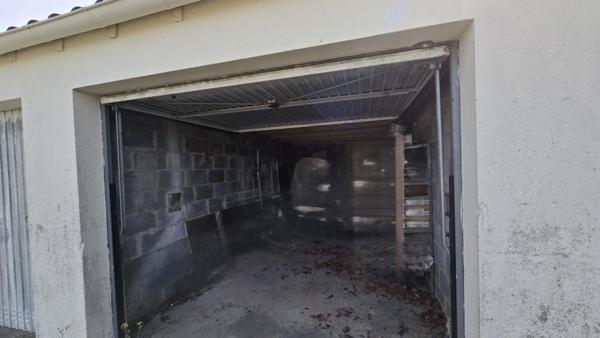 Maison  4 pièce(s) de 91 m2  avec 3 chambres  et 1 garage